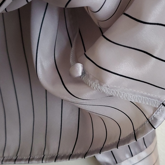 Yves St Claire Satin Silver Stripe Blouse 12P - Picture 6 of 11